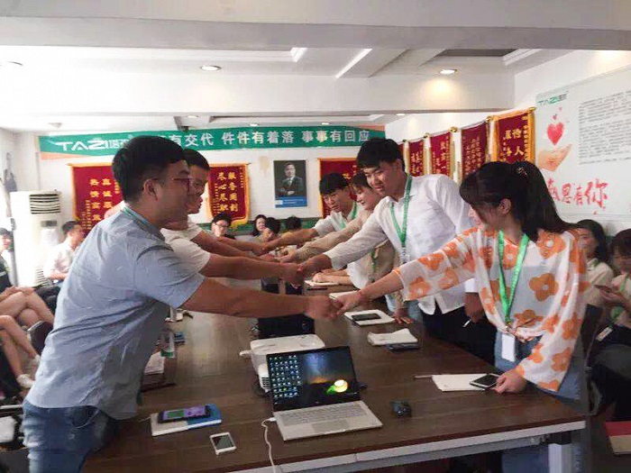塔孜丨第一屆辯論賽——唇槍舌戰(zhàn)，言思角逐，巔峰對(duì)決！